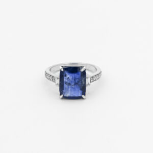 Blue Sapphire Diamond Ring